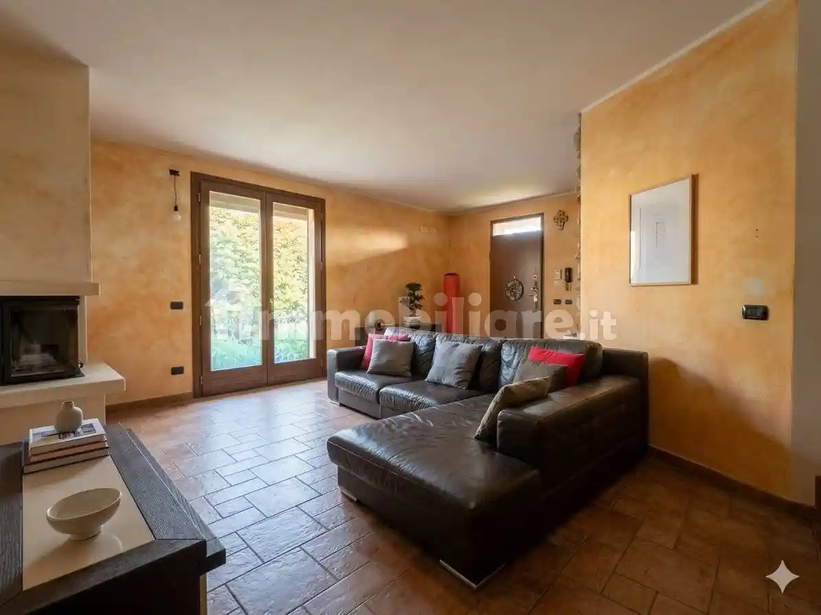 Villa in vendita a Concamarise