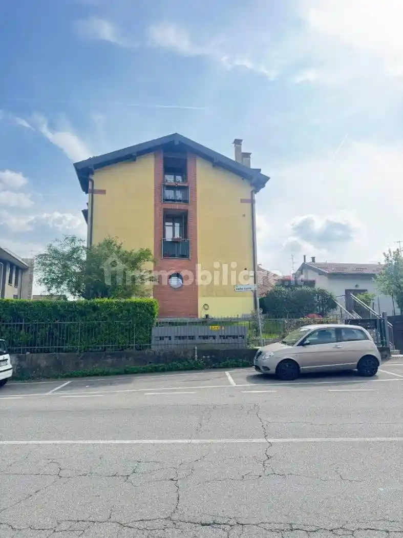 Appartamento in vendita a Varese