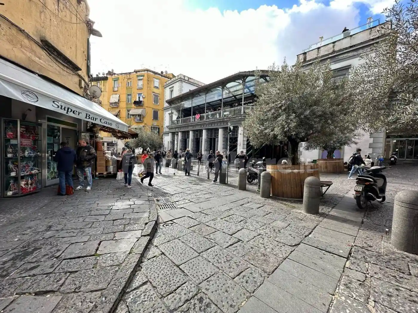Appartamento in vendita a Napoli