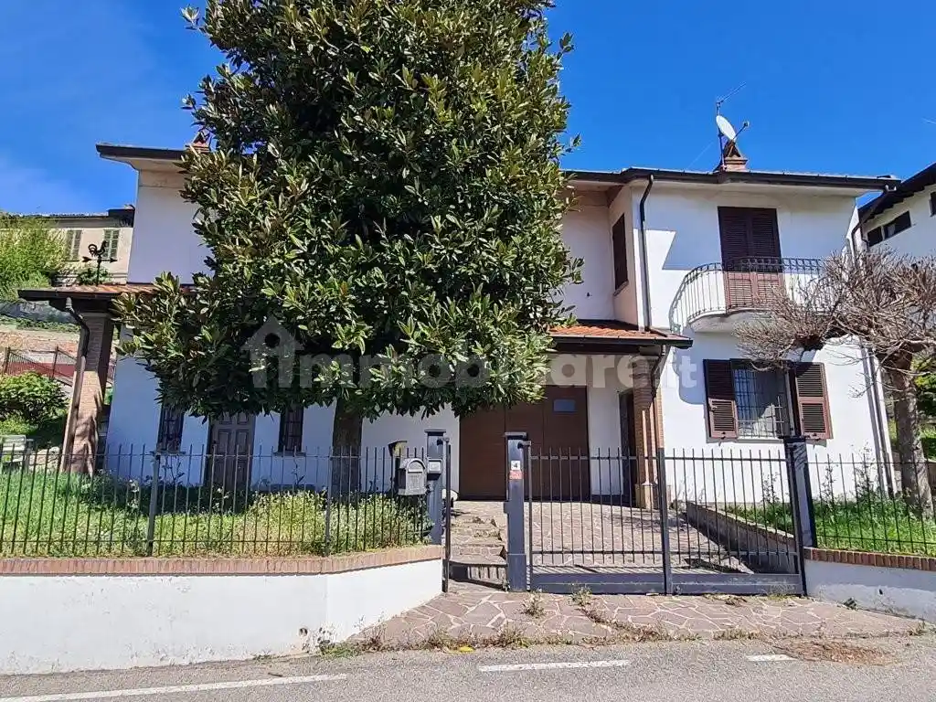 Villa in vendita a Canneto Pavese