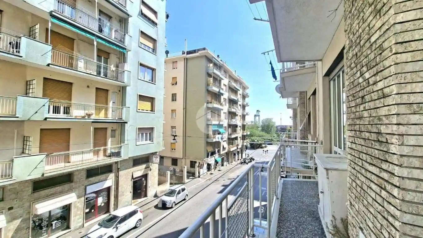 Appartamento in vendita a Genova