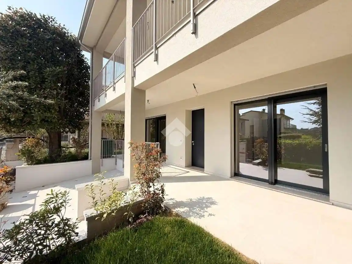Villa in vendita a Padenghe sul Garda
