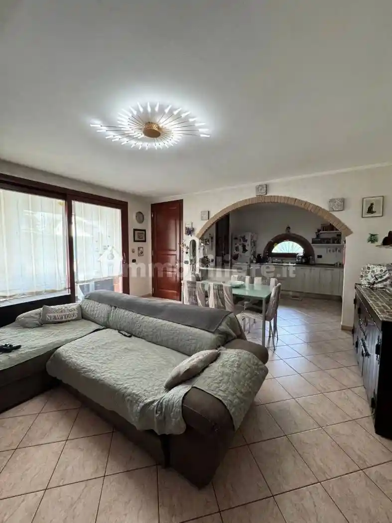Villa in vendita a Borgo Virgilio