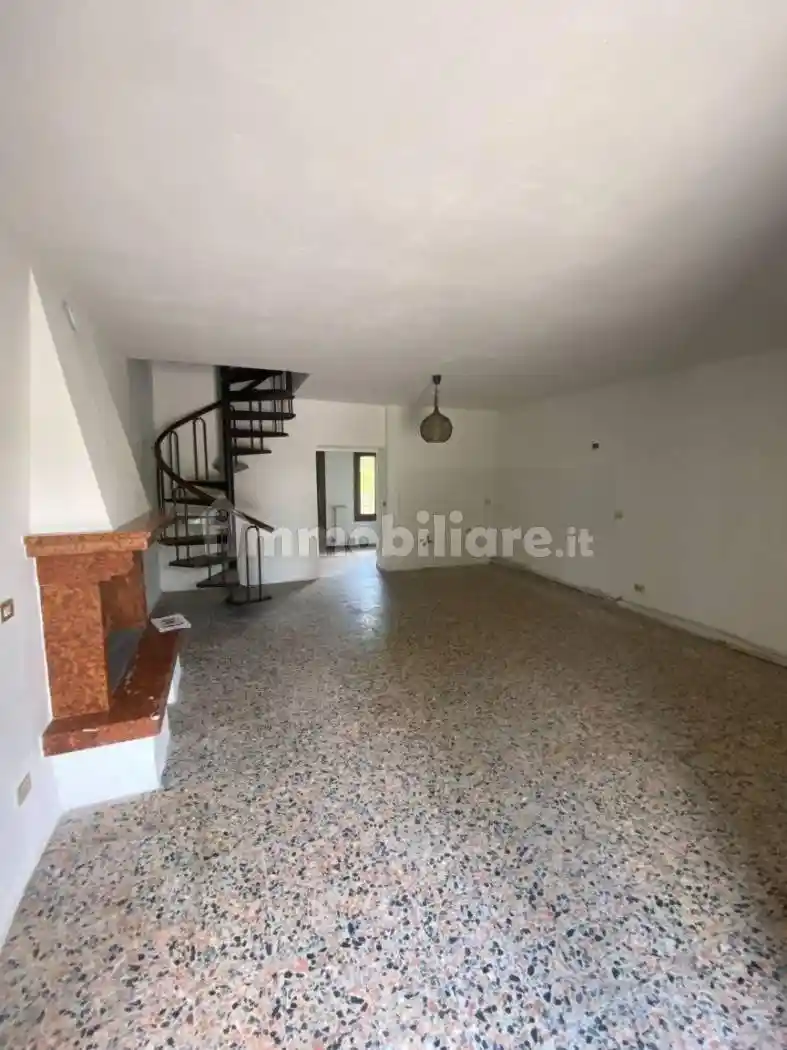 Casa indipendente in vendita a Ponti sul Mincio