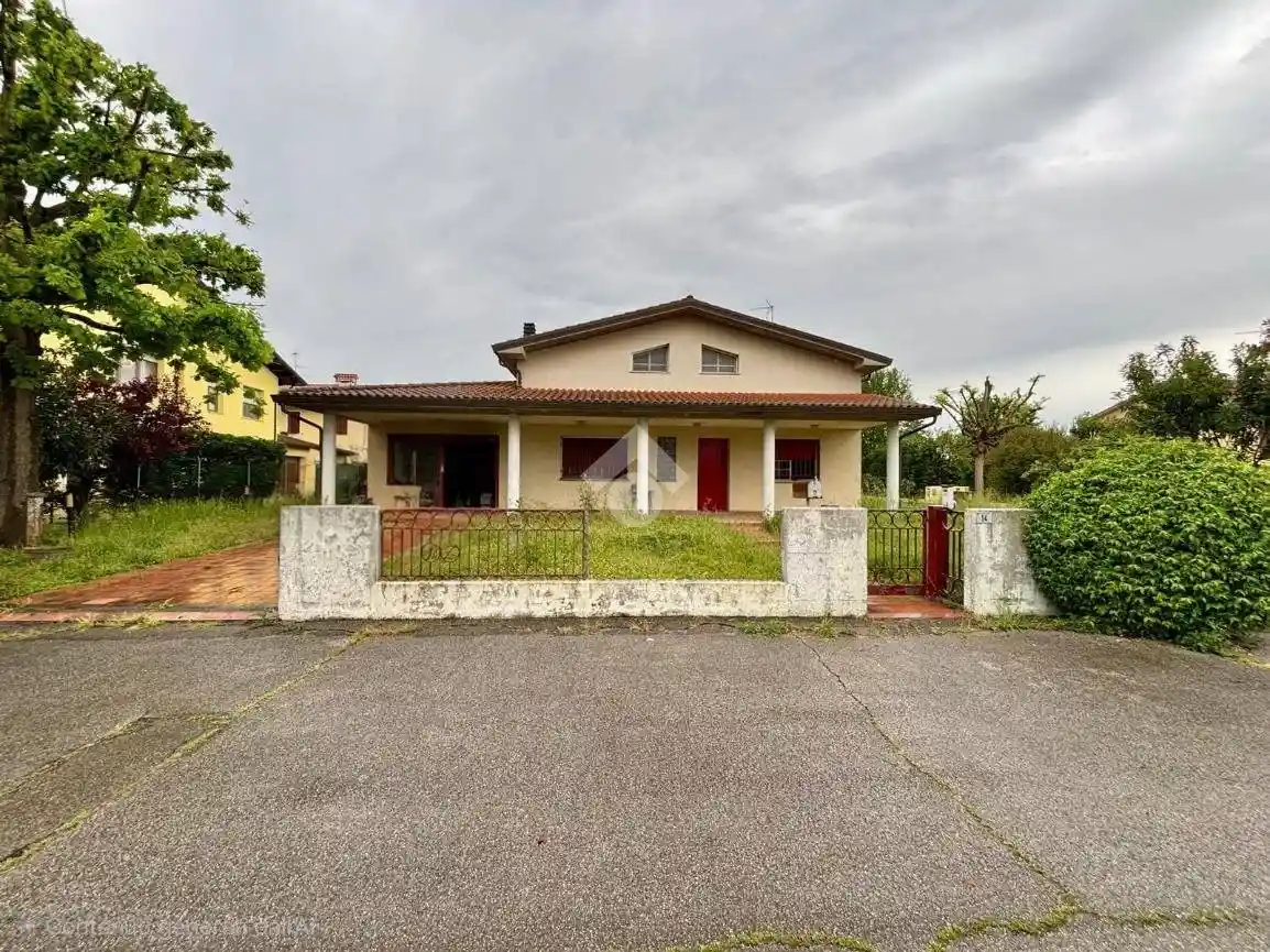 Villa in vendita a Fusignano