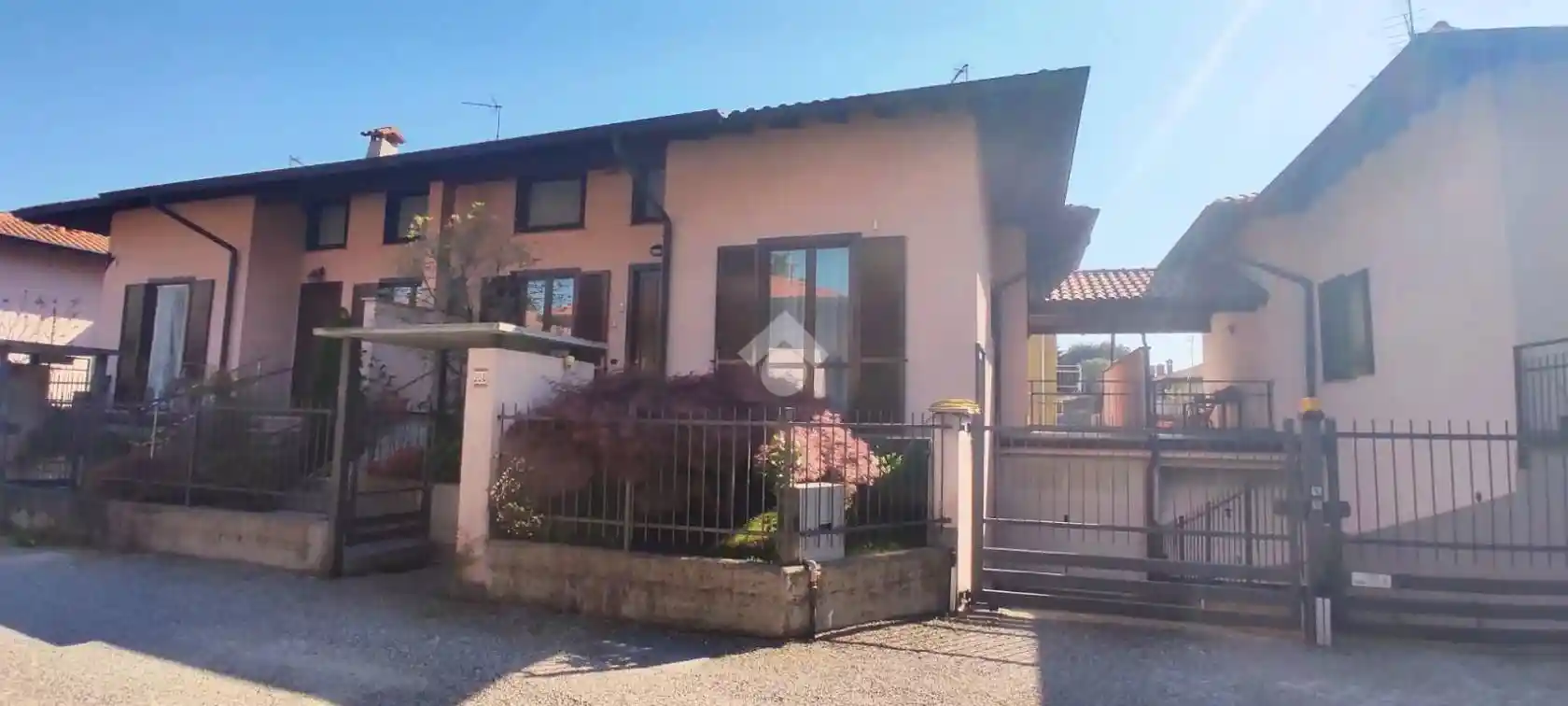 Villa in vendita a Lonate Pozzolo