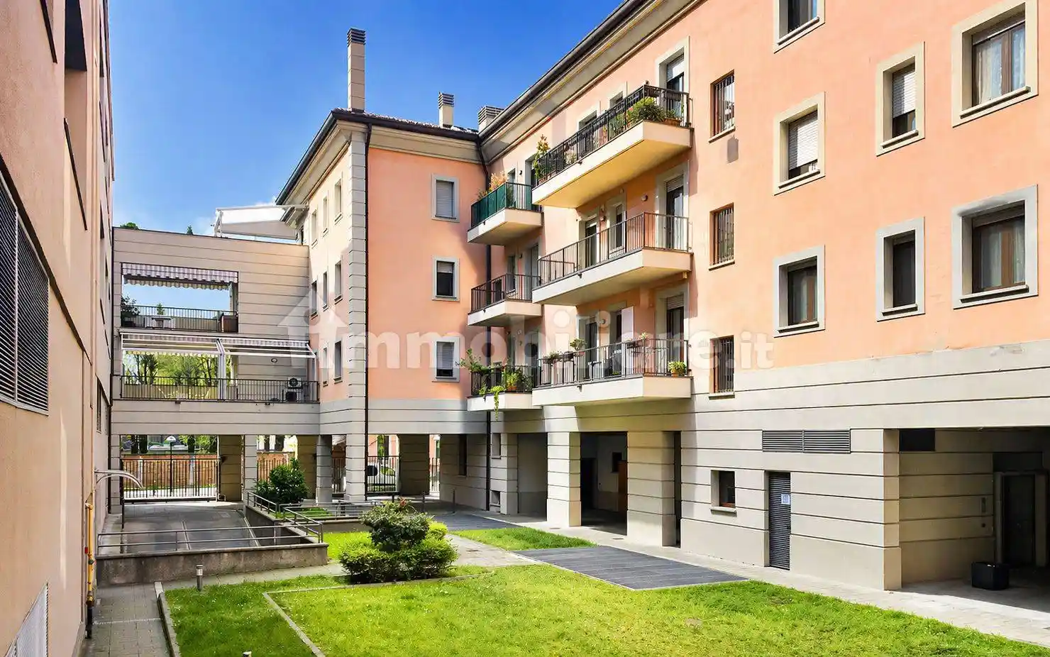 Appartamento in vendita a Saronno