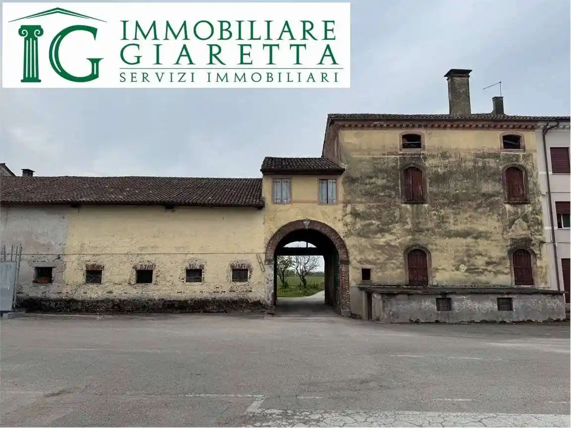 Rustico - Casale in vendita a Schiavon