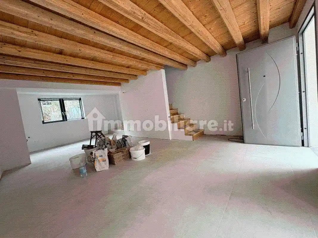 Casa indipendente in vendita a Vittorio Veneto