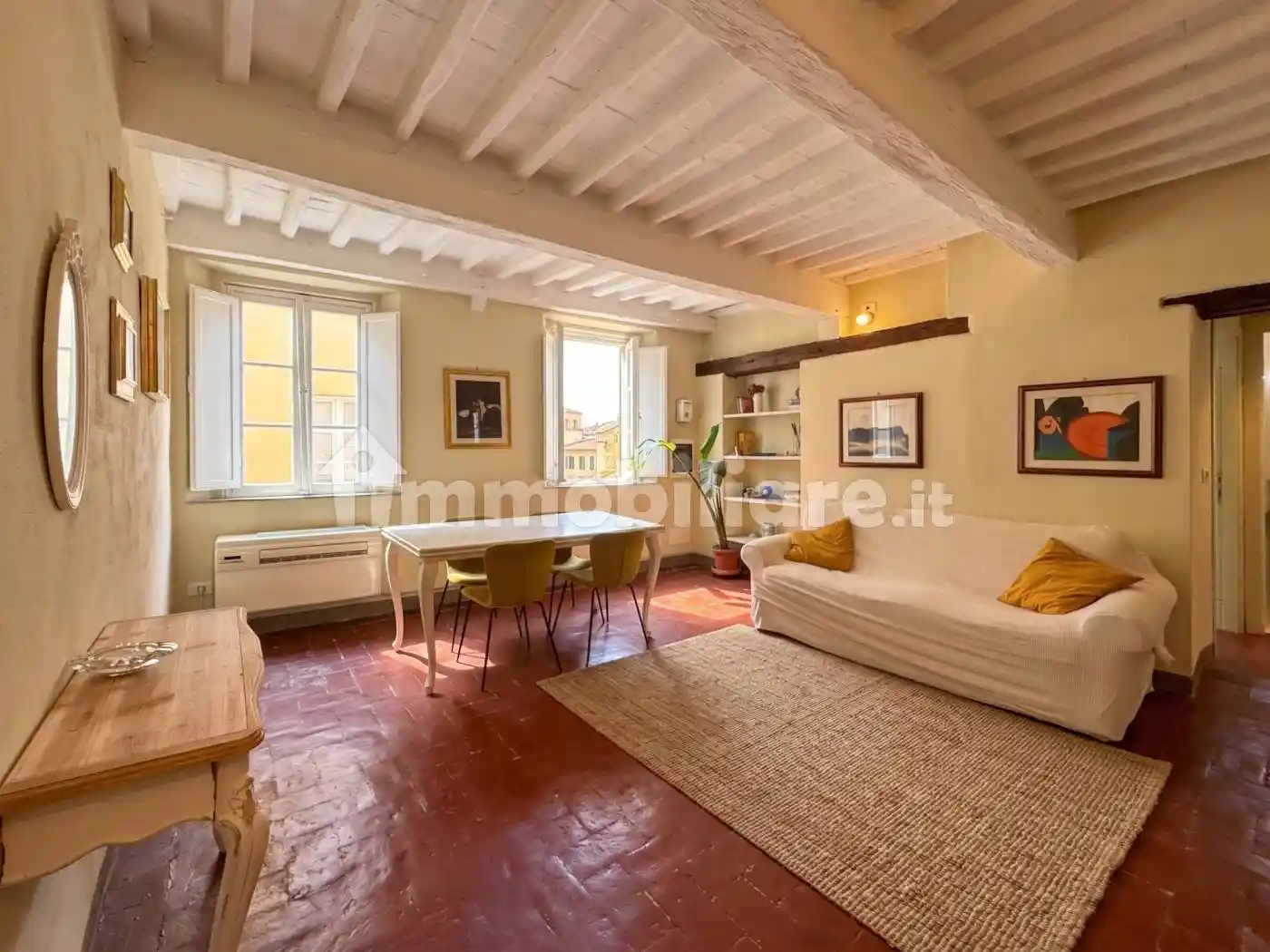 Appartamento in vendita a Lucca
