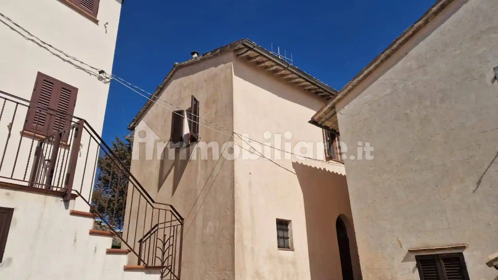 Casa indipendente in vendita a Sellano