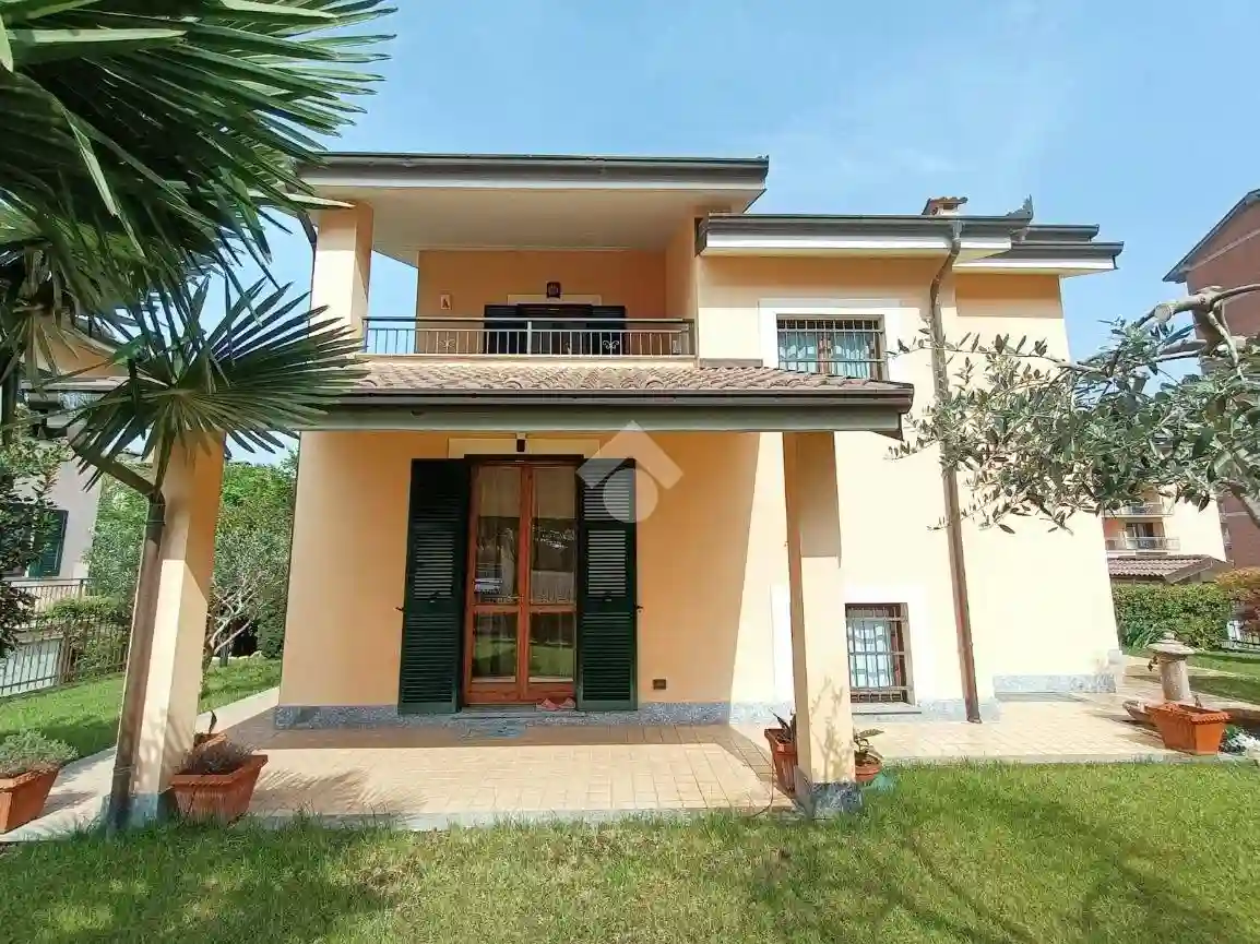 Villa - foto 2