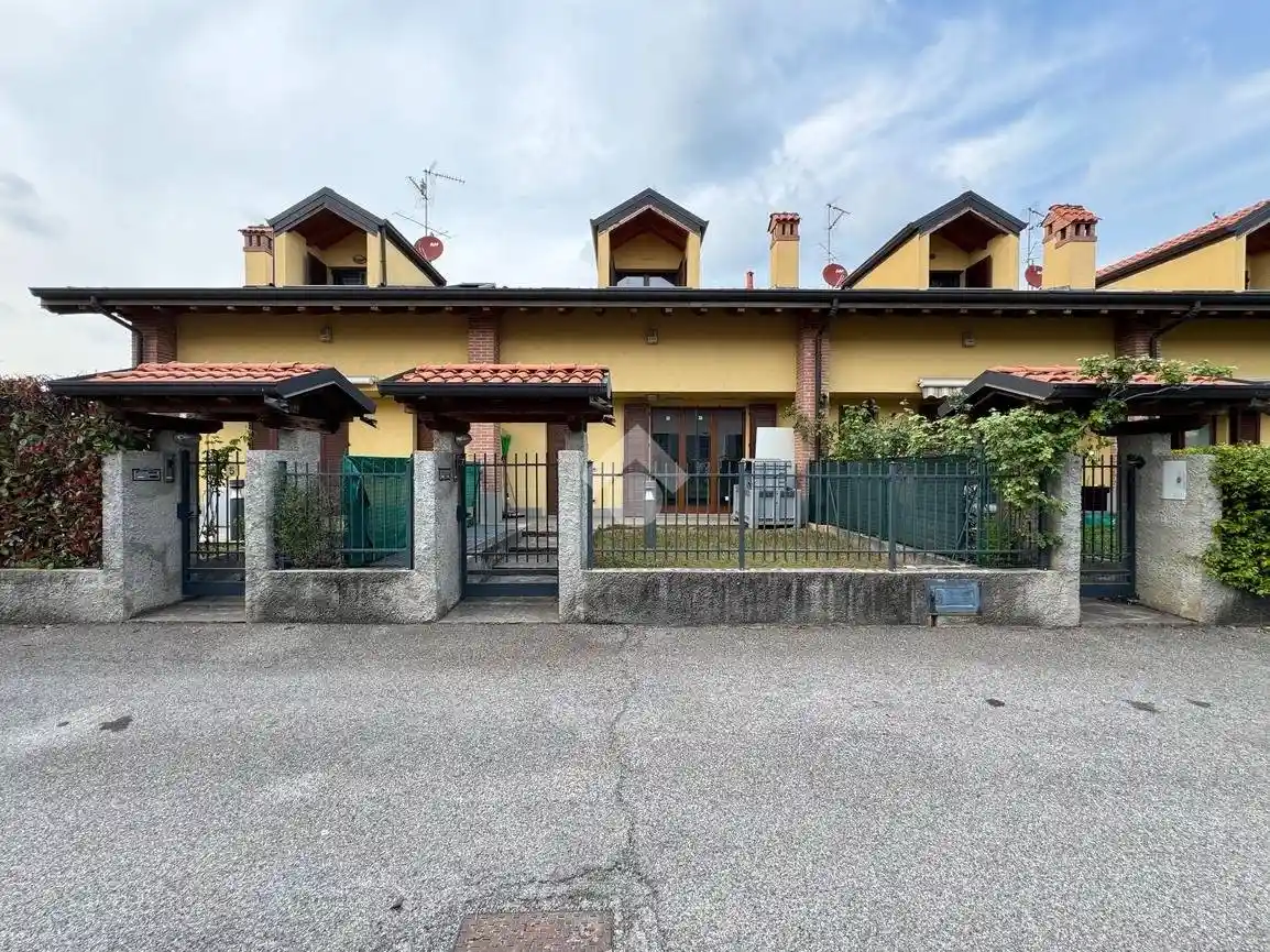 Villetta a schiera in vendita a Casatenovo