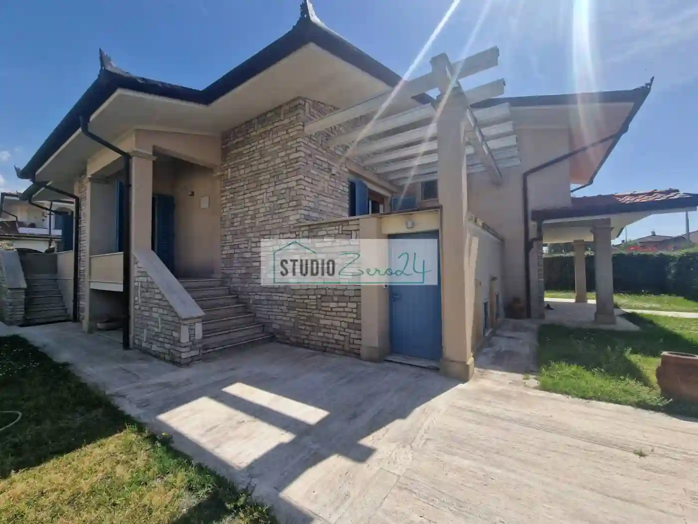 Villa - foto 2