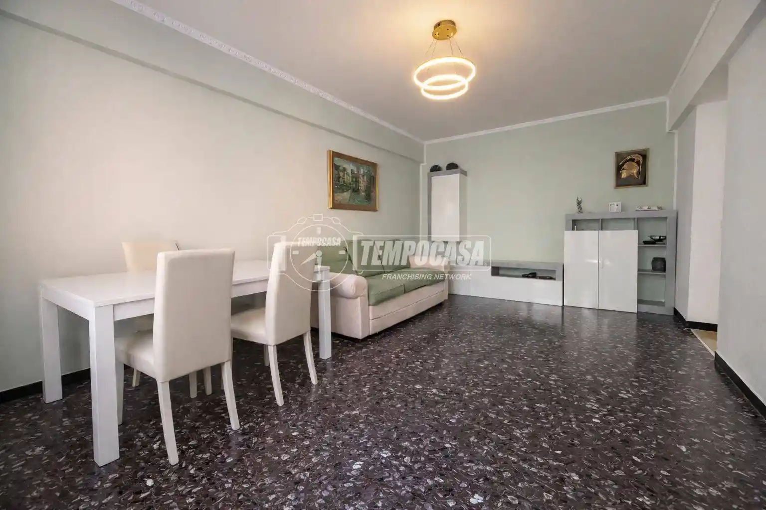 Appartamento in vendita a Genova