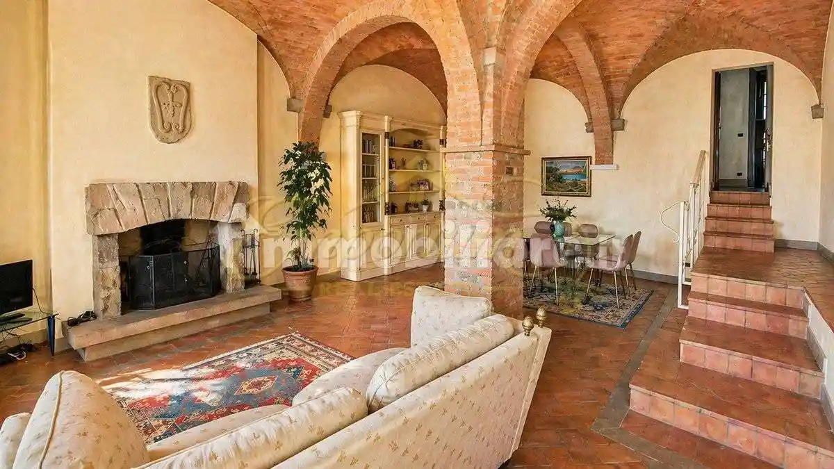 Casa indipendente in affitto a Empoli