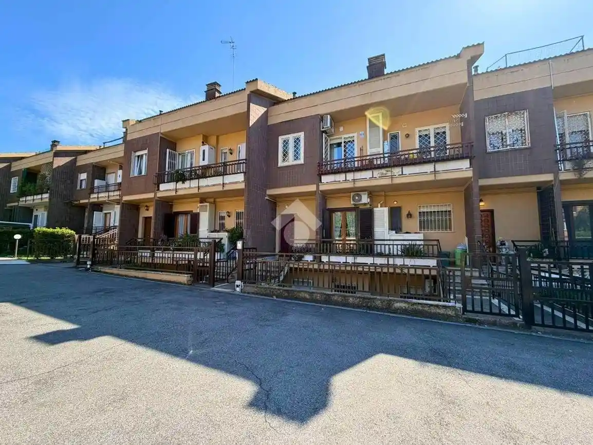 Villetta a schiera in vendita a Roma
