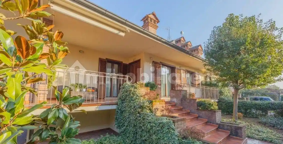 Villa in vendita a Cava Manara