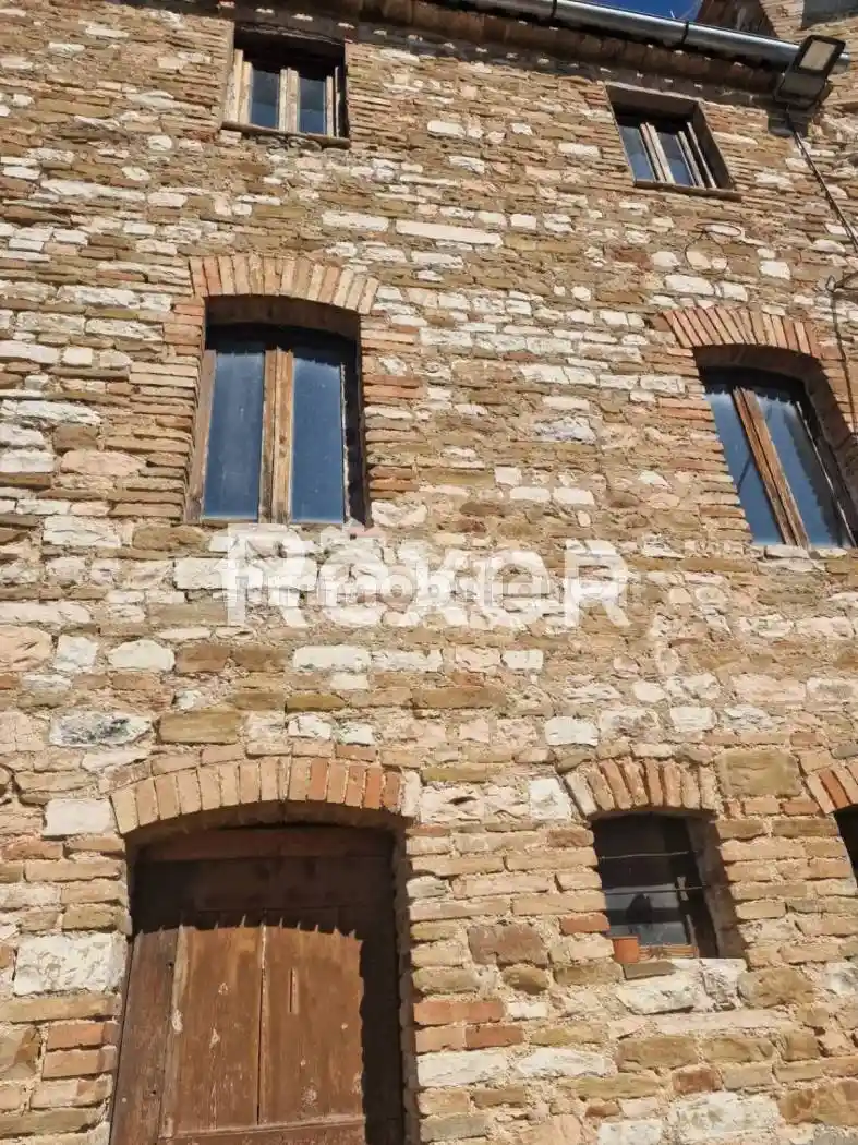 Appartamento in vendita a Arcevia