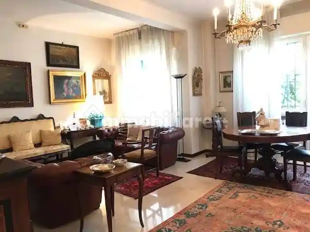 Appartamento in vendita a Parma