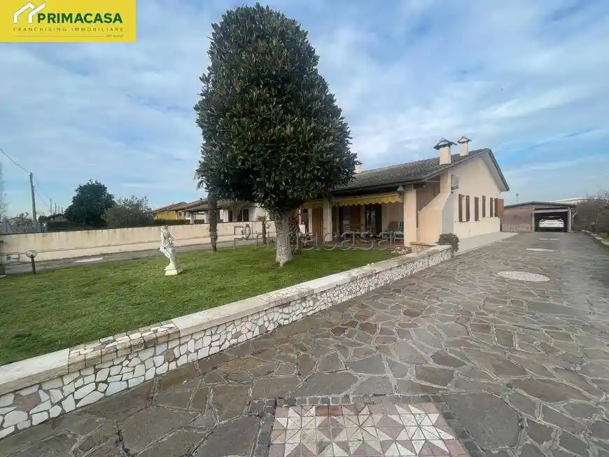 Casa indipendente in vendita a Chioggia