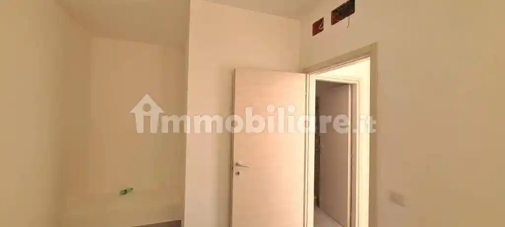 Palazzo - Stabile in vendita a Castiglione delle Stiviere