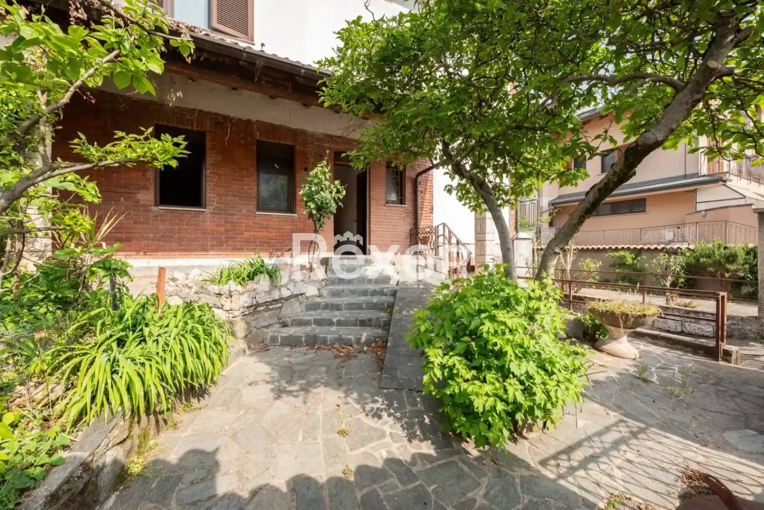 Villa in vendita a Trezzano sul Naviglio