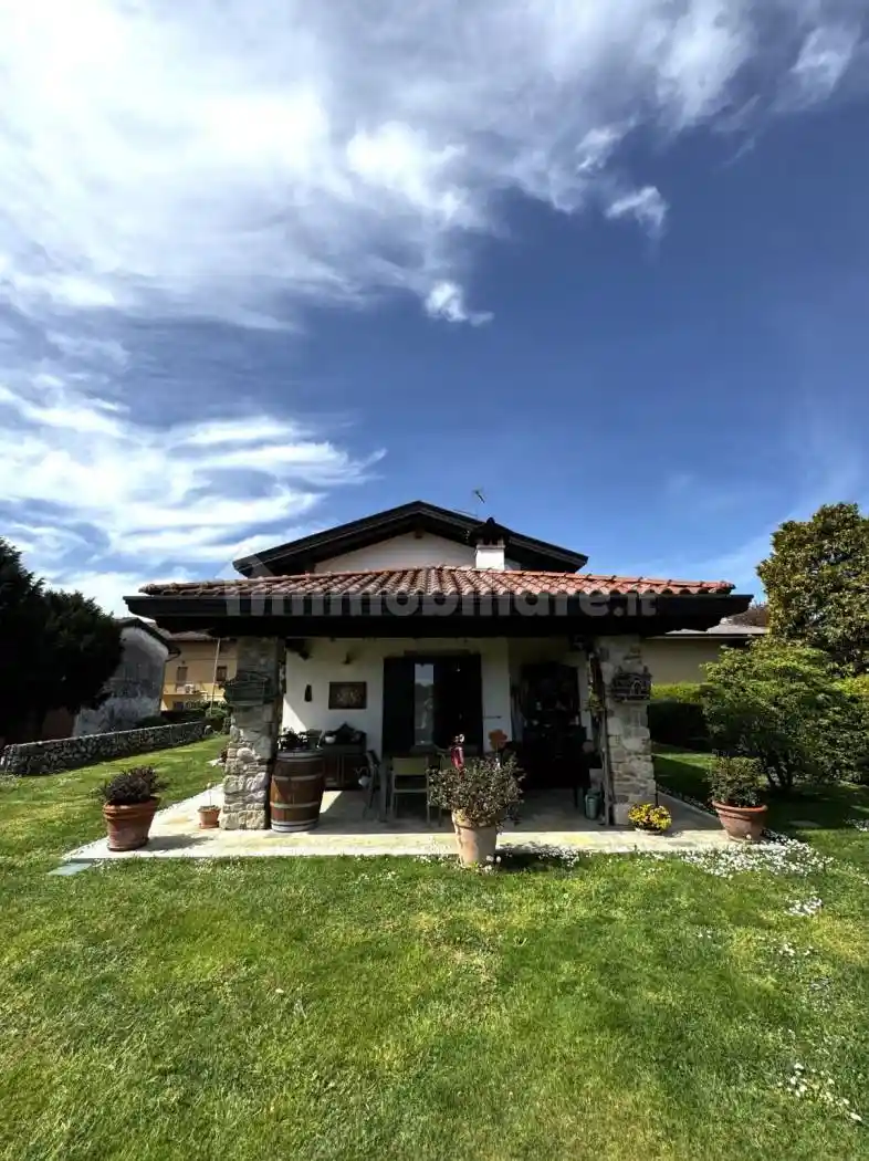 Villa in vendita a Pagnacco