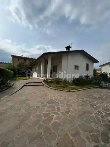 Villa in vendita a Brescia