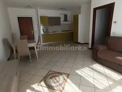 Appartamento in affitto a Cardano al Campo