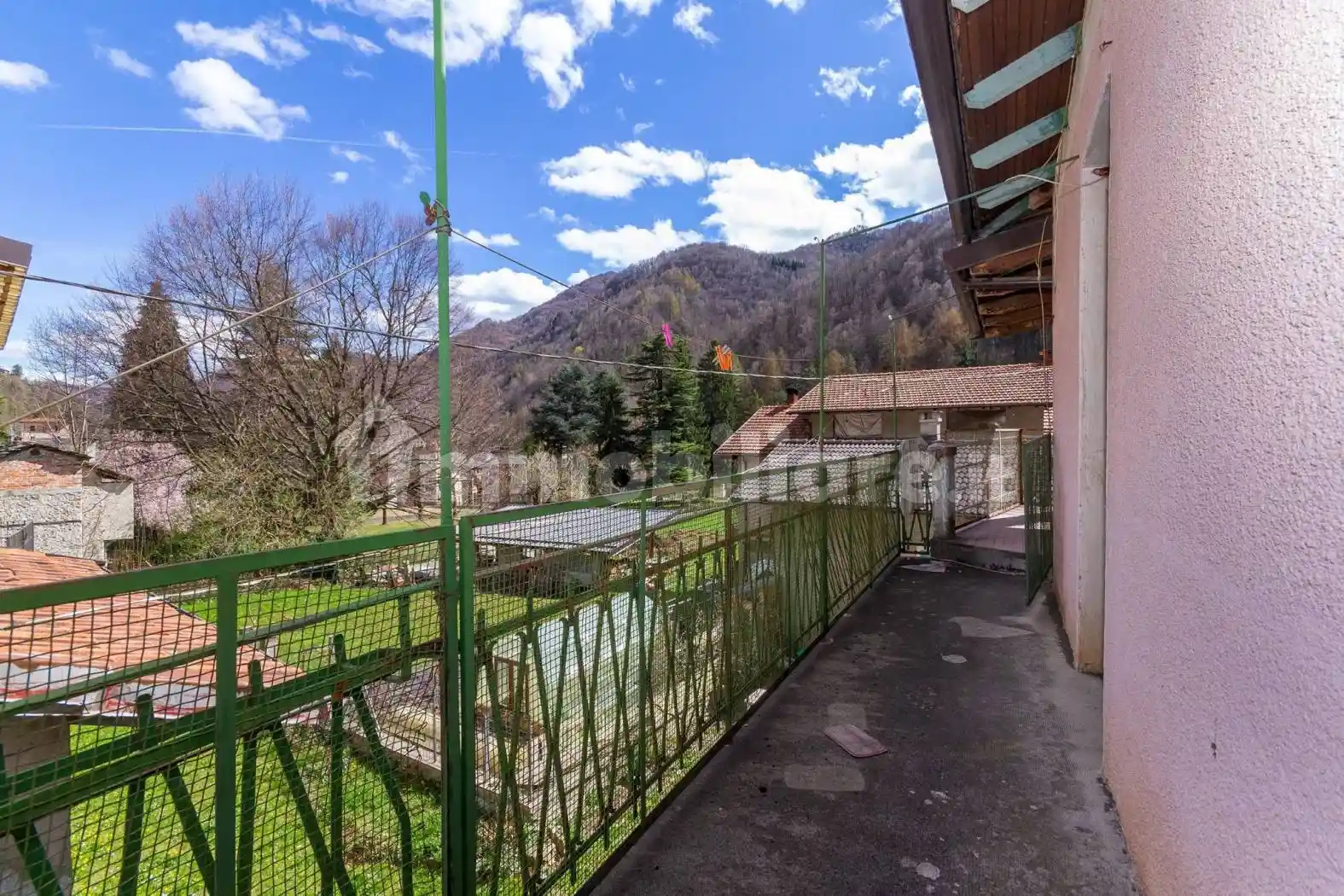 Casa indipendente in vendita a Pradleves