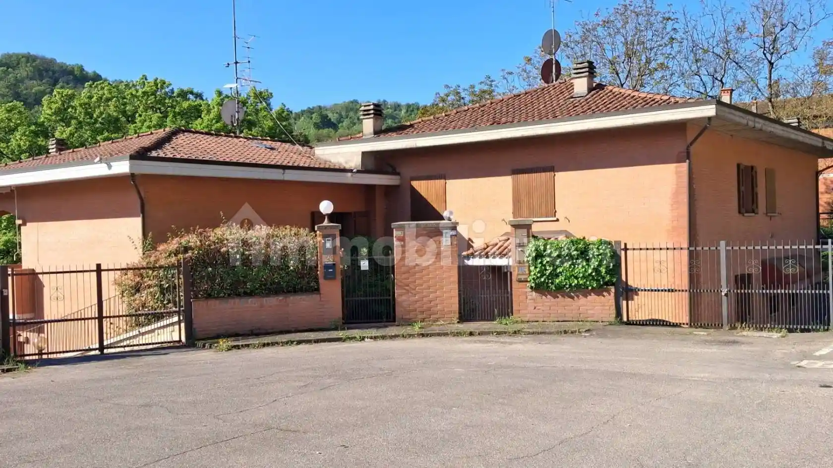 Villa in vendita a Monte San Pietro