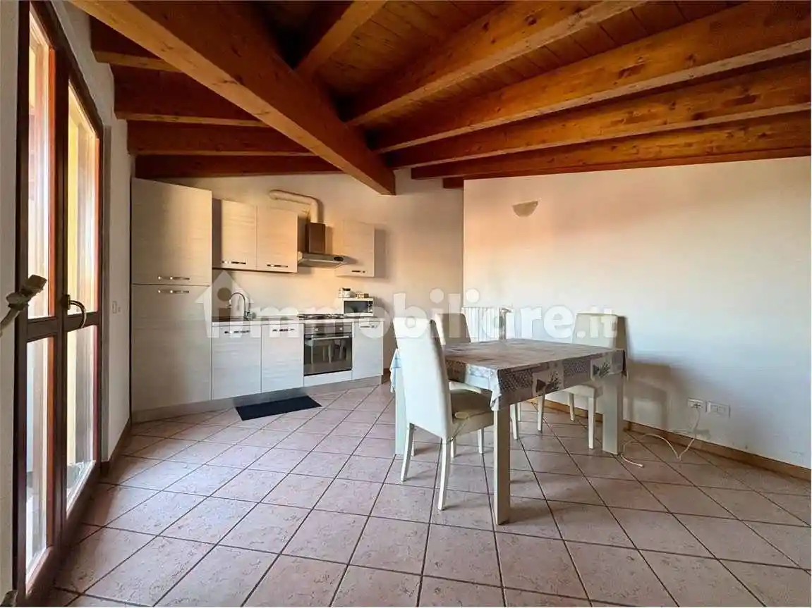 Appartamento in vendita a Rovato
