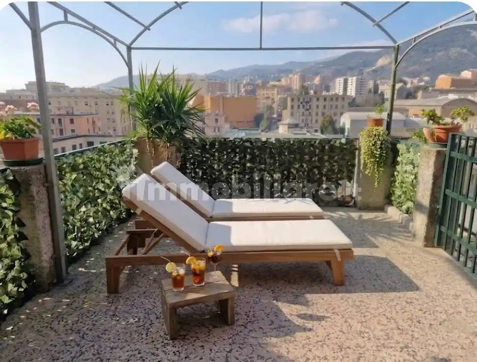 Appartamento in vendita a Genova
