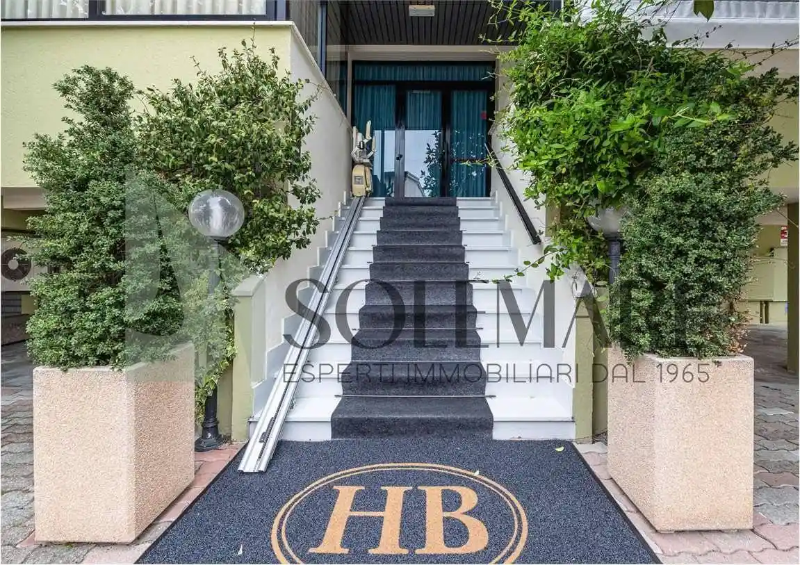 Palazzo - Edificio in vendita a Cesenatico