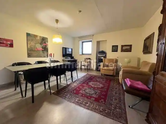 Appartamento in vendita a Piacenza