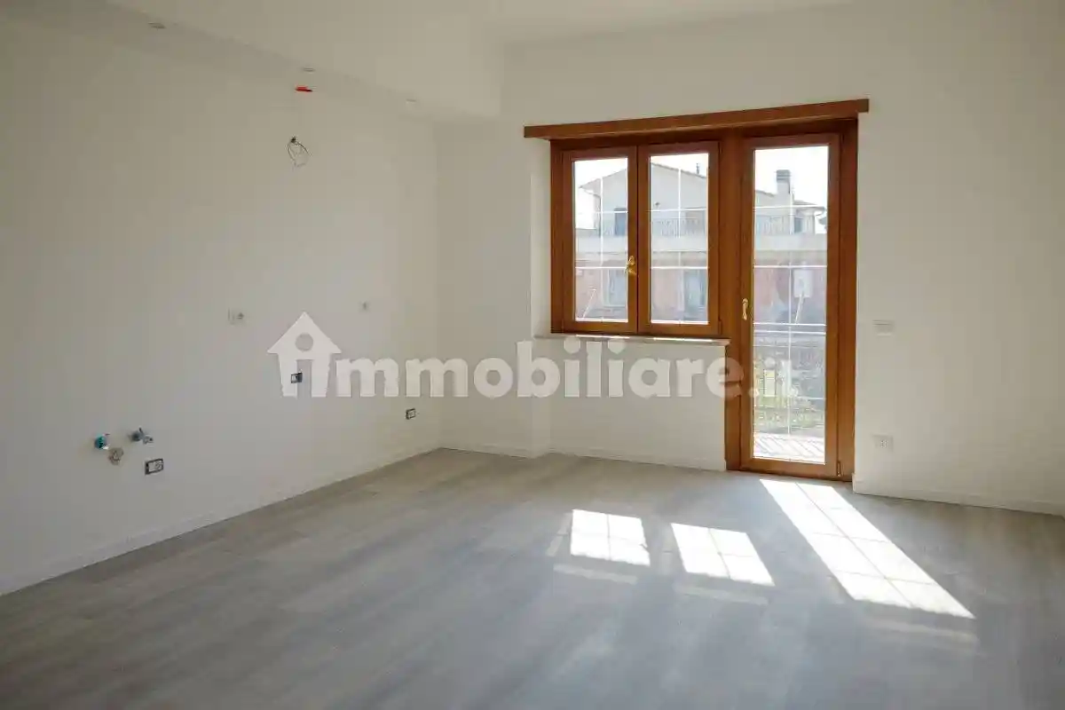 Appartamento in vendita a Riano
