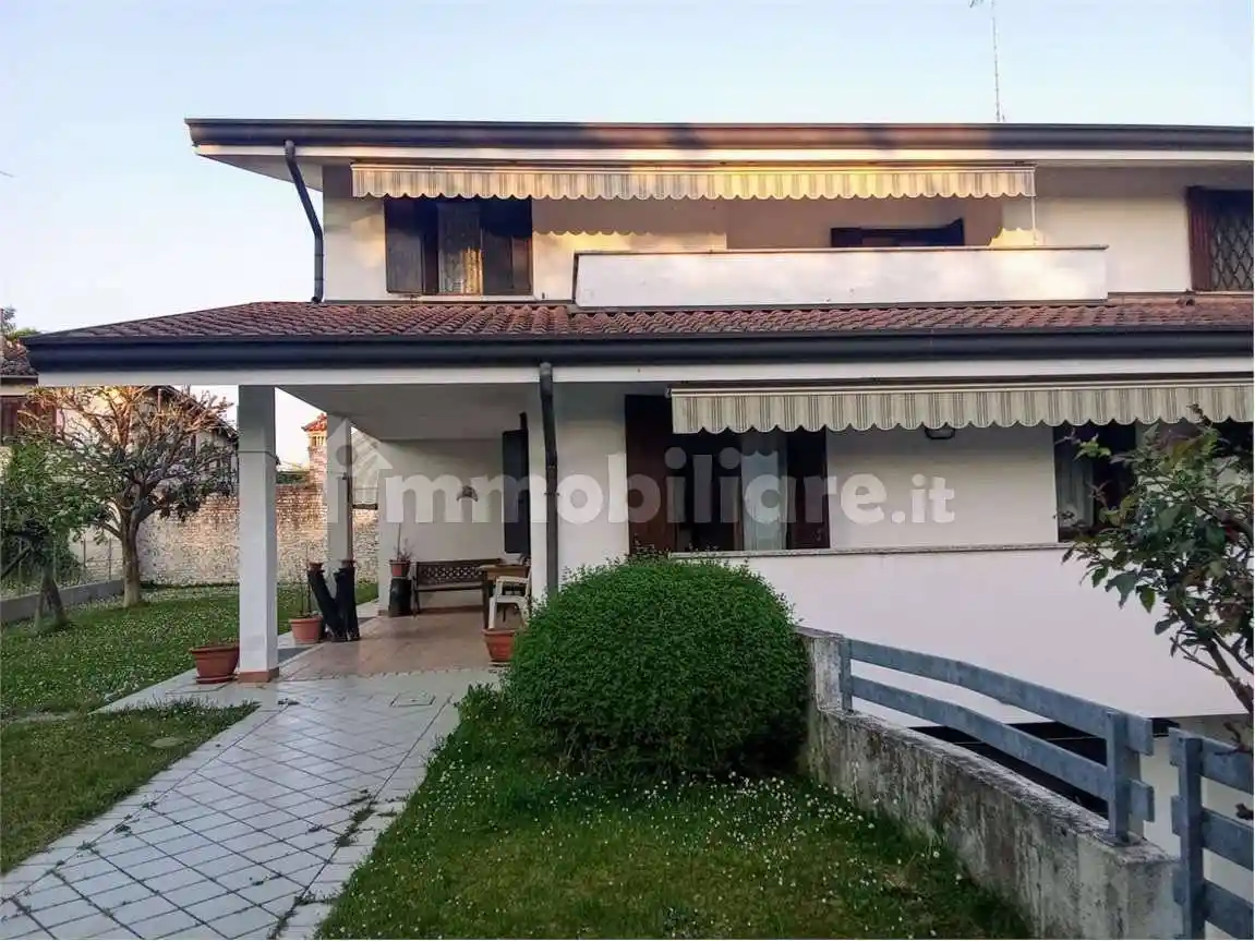 Villa in affitto a Cordenons