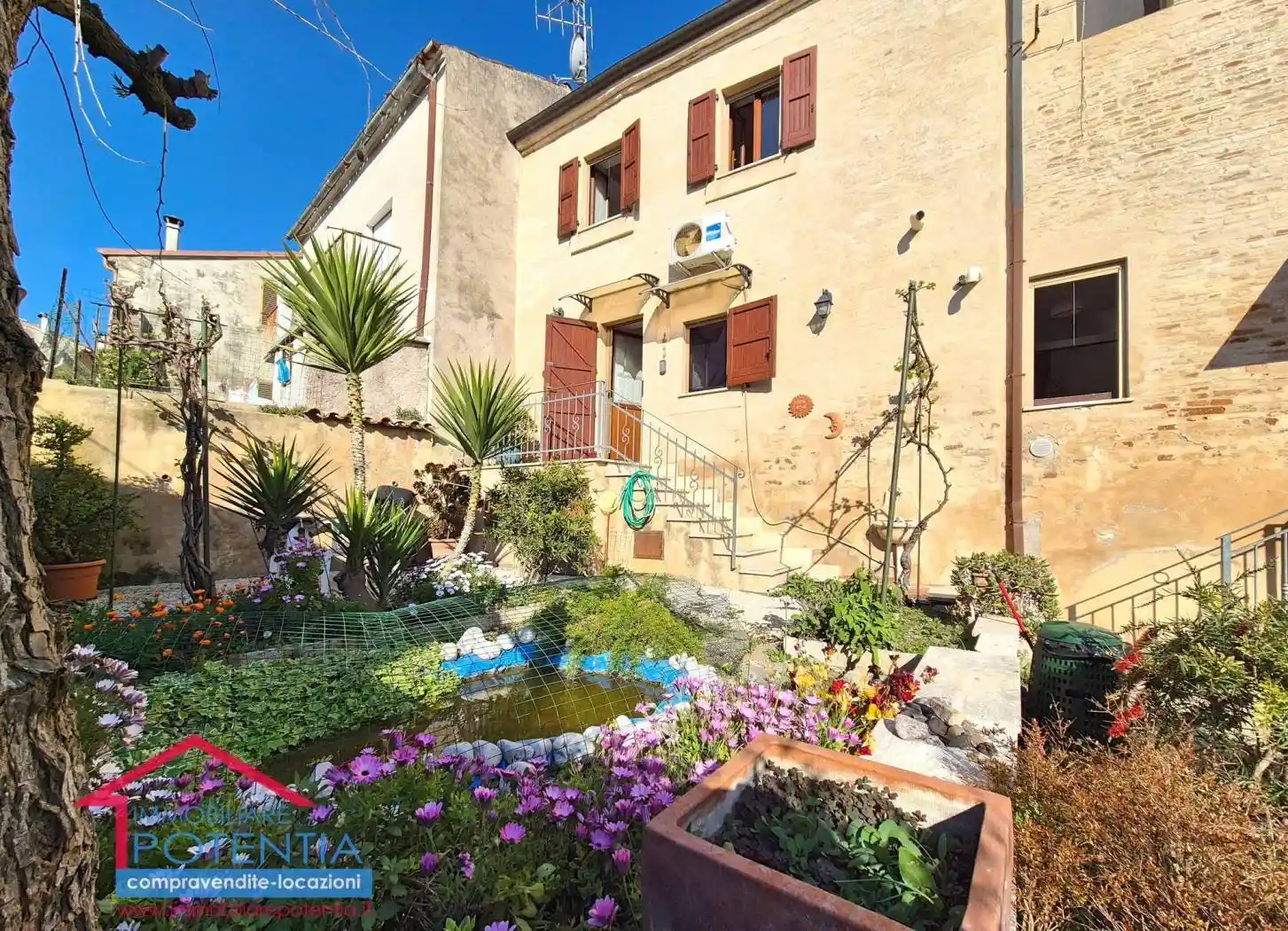 Casa indipendente in vendita a Potenza Picena