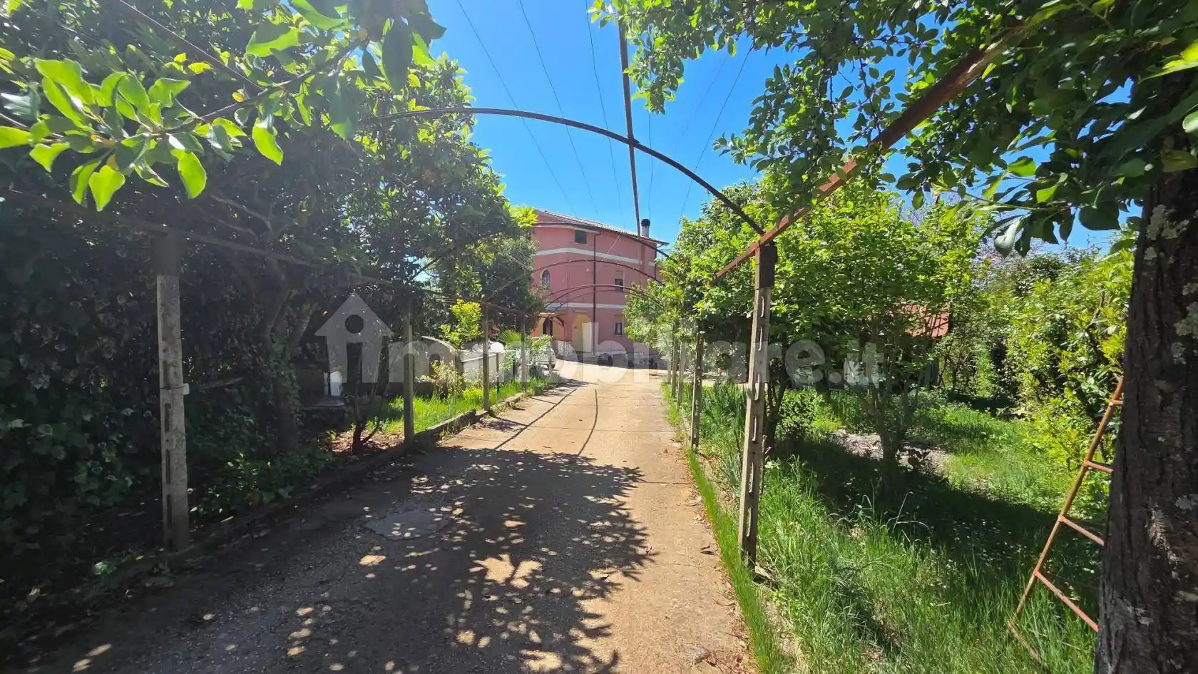 Appartamento in vendita a Cave