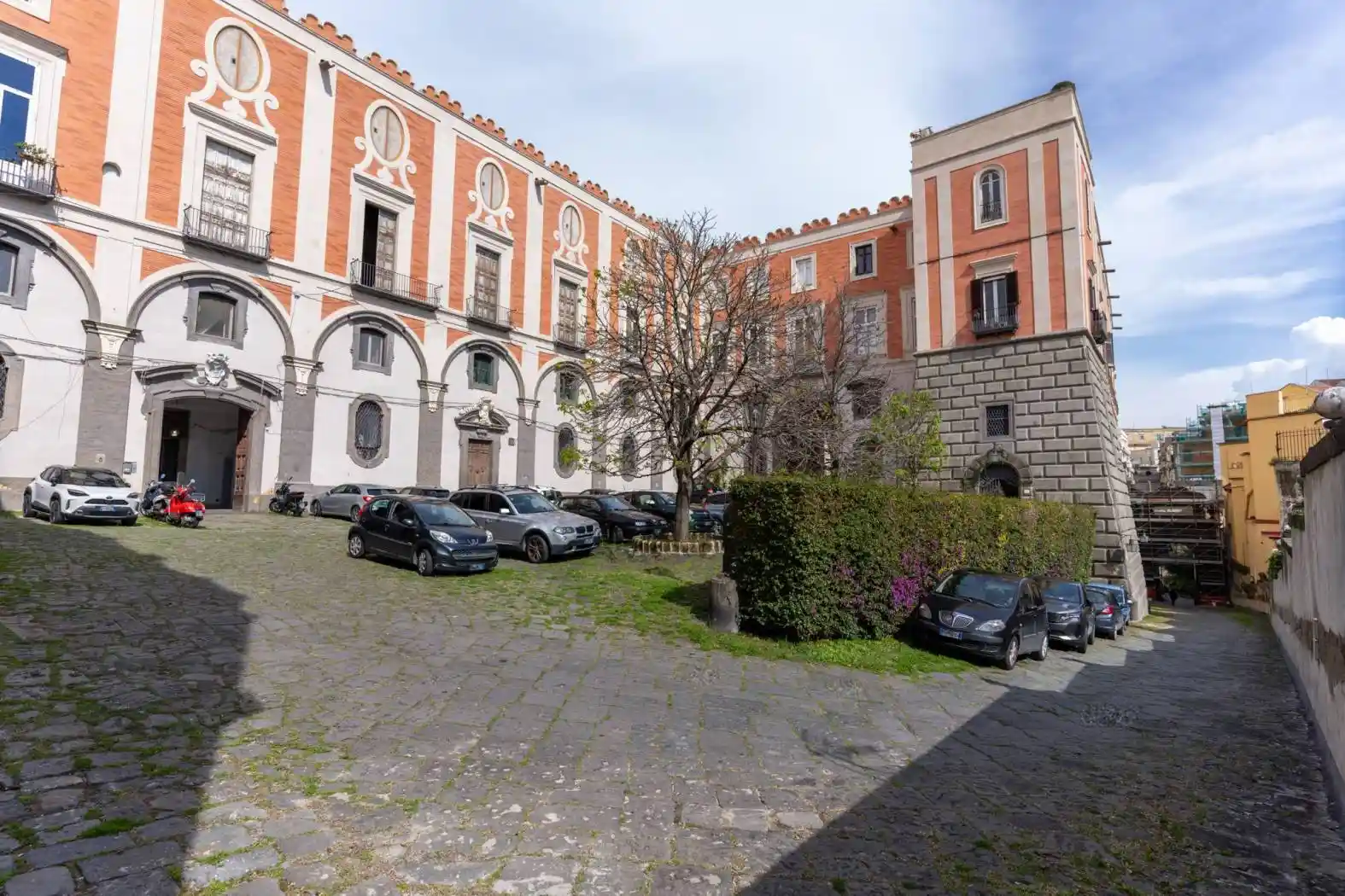 Appartamento in vendita a Napoli