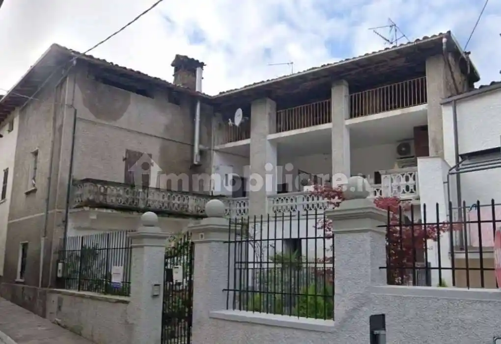 Appartamento in vendita a Spinone al Lago