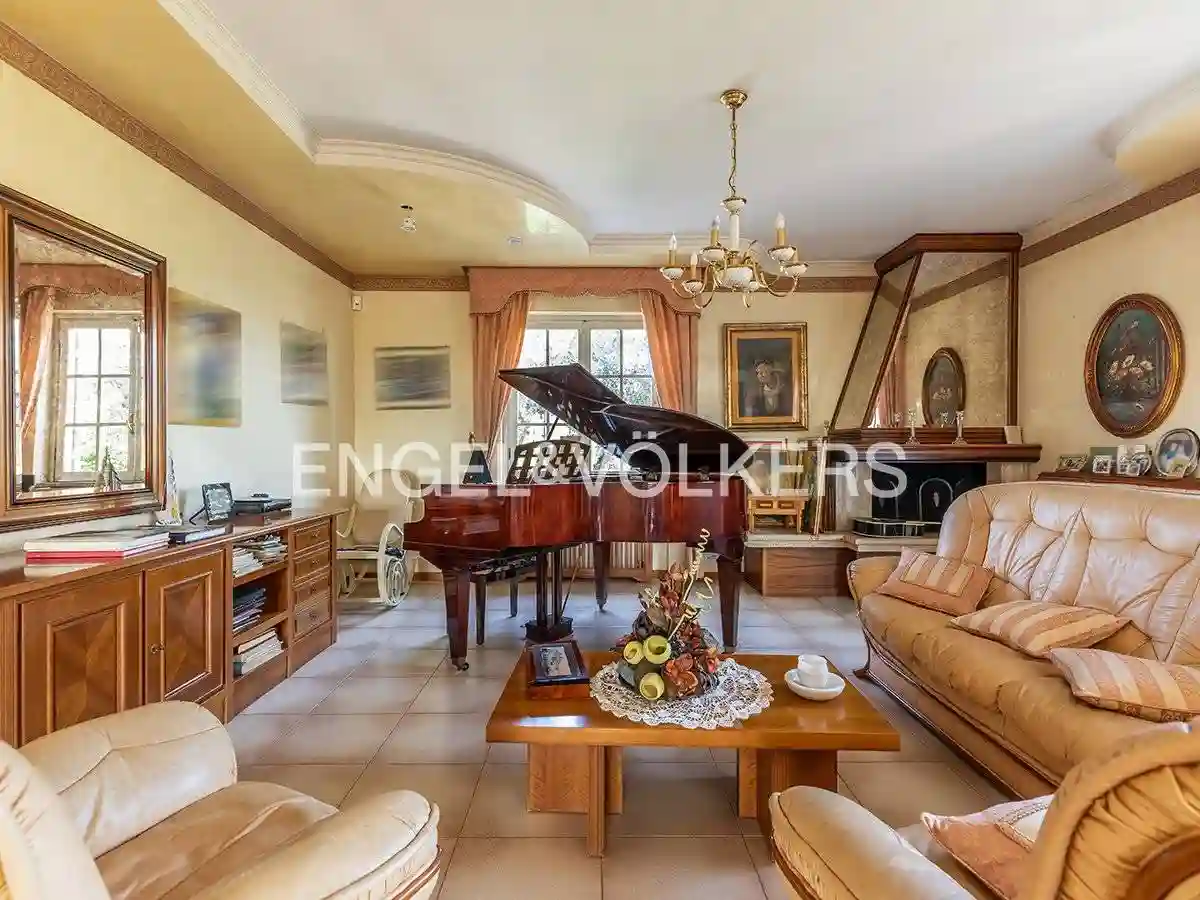 Villa - foto 2