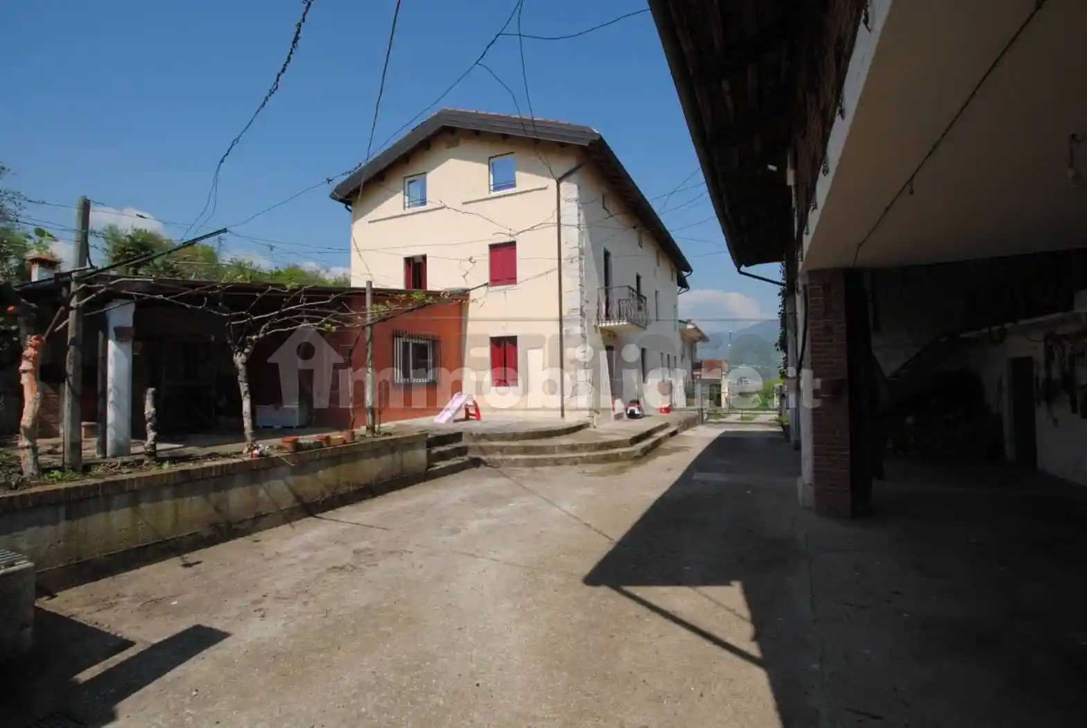 Villa in vendita a Brogliano