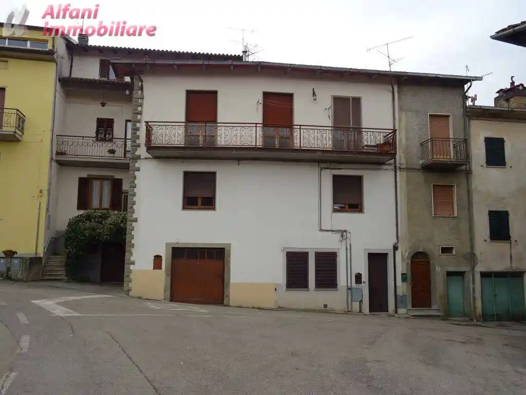 Casa indipendente in vendita a Castel Focognano