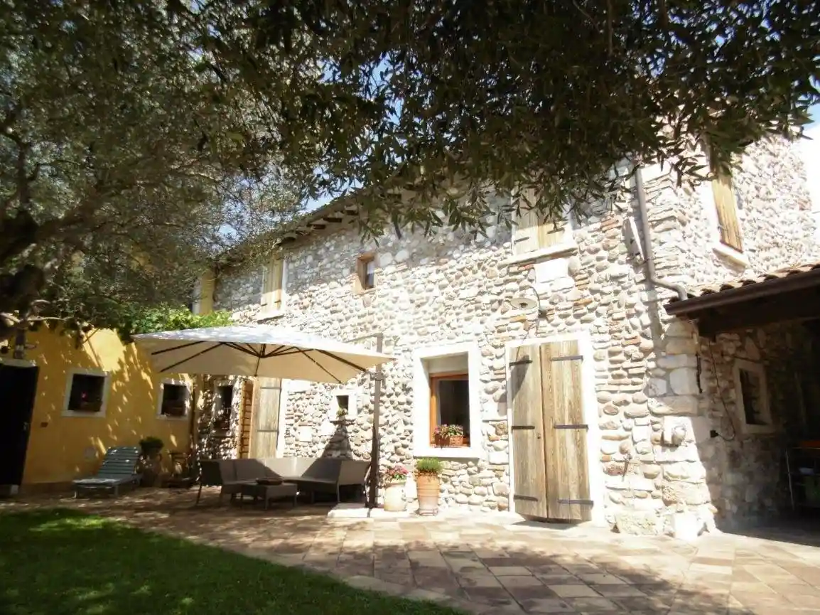 Rustico - Casale in vendita a Rivoli Veronese