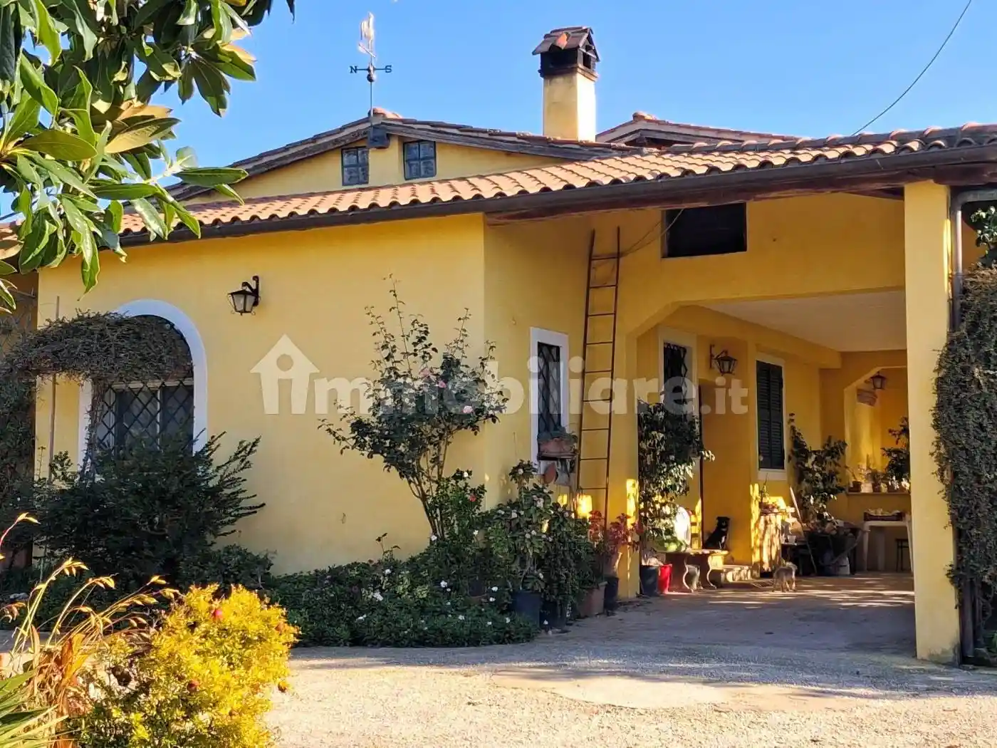 Rustico - Casale in vendita a Lanuvio