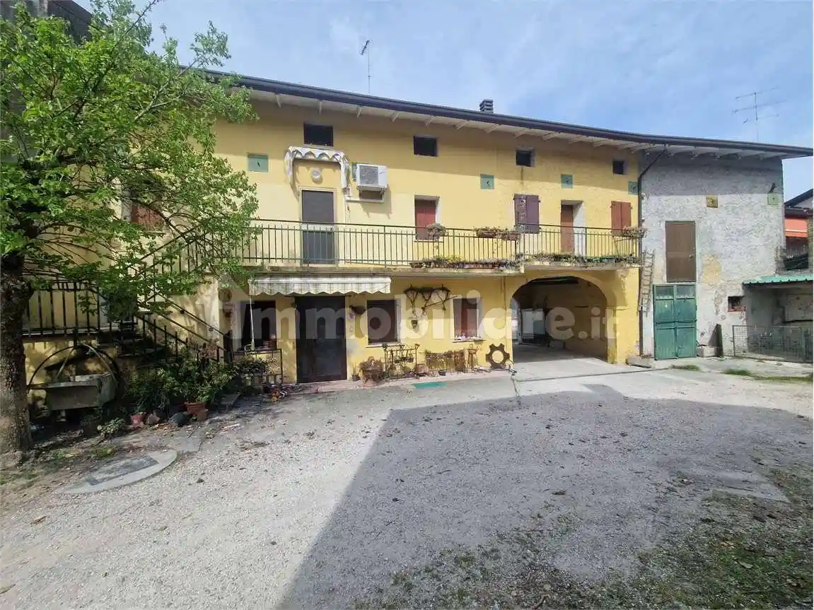 Rustico - Casale in vendita a Cordenons