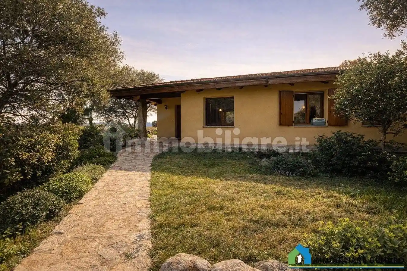 Rustico - Casale in vendita a Olbia