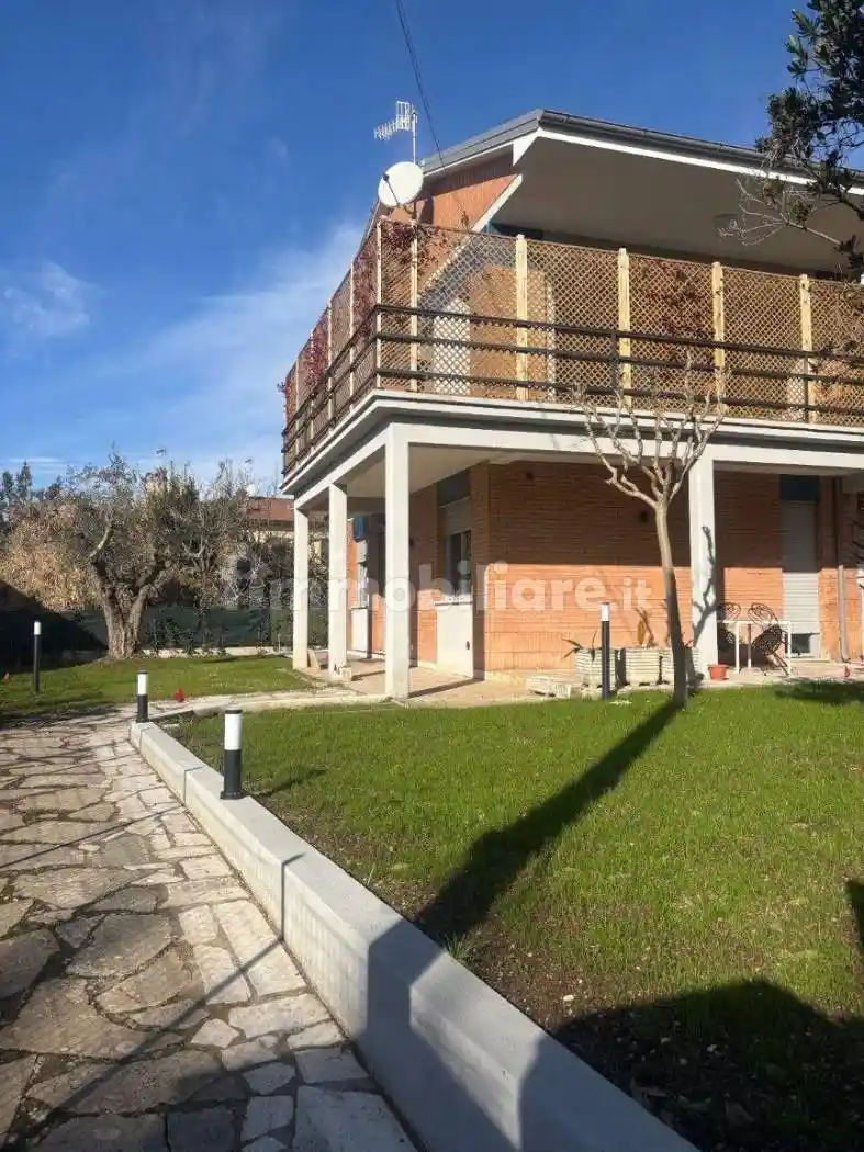 Villa in affitto a Bolsena